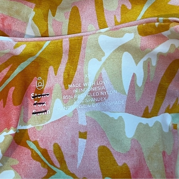 NWT Stone Fox Womens White Pink Print Fella One Piece Halter Style Swimsuit XS - Picture 4 of 10